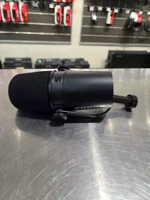 Shure - MV7X 2