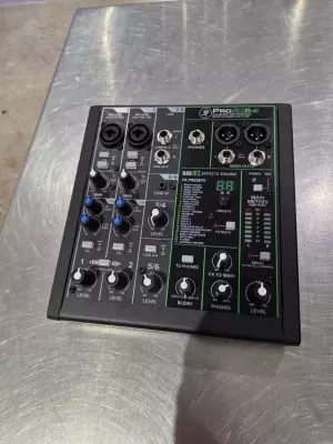 Mackie - PROFX6 V3