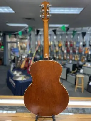Godin Guitars - 5th Ave Kingpin with P90 - Cognac Burst 2
