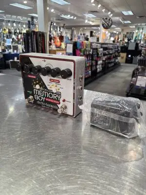 Electro-Harmonix - DLX MEMORY BOY