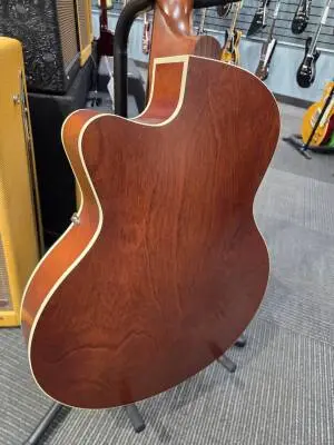 Godin Guitars 5TH AVENUE CW KINGPIN II HB COGNAC 2