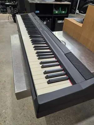 Yamaha - P115 B 2
