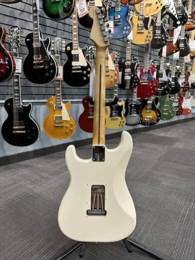 FENDER - USA NECK/MEX BODY STRAT 2