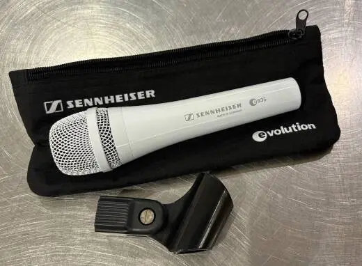 Sennheiser - E935 LIMITED ED