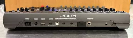 Zoom - LIVETRAK L-12 2