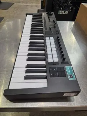 Novation - LAUNCHKEY49 MK4 2