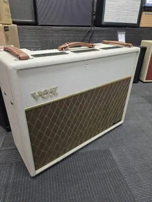 VOX AC30H2 AMP