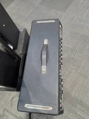 FENDER 65 SUPER REVERB 2