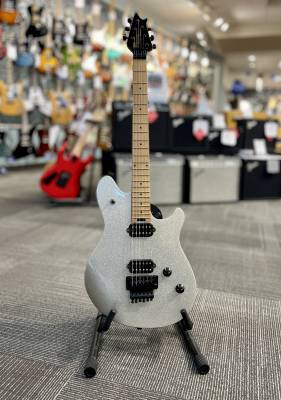 EVH Wolfgang Standard, Baked Maple Fingerboard - Silver Sparkle