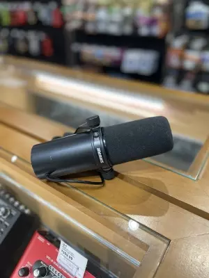 Shure - SM7B 2
