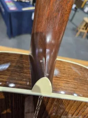 Martin Guitars - 000-28 V18 2