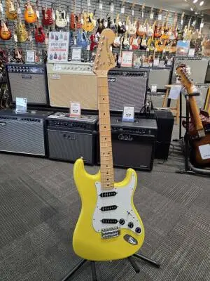 Fender -LTD INT COLOR STRAT MONACO YELLOW