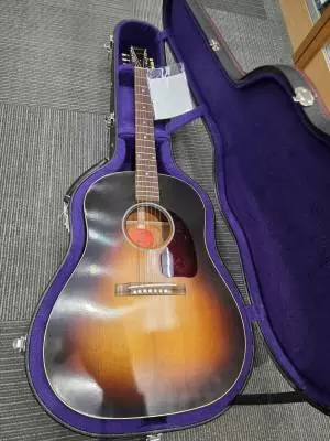 Gibson 1942 BANNER J-45 - VINTAGE SUNBURST 2