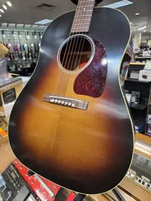 Gibson 1942 BANNER J-45 - VINTAGE SUNBURST