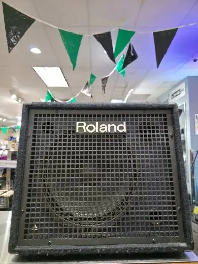Roland KC-200