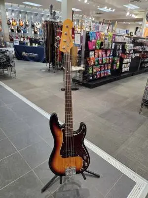SQUIER CV 60S P-BASS LRL 3TSB