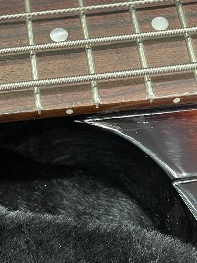 Store Special Product - Gibson - Thunderbird Bass Guitar with Hardshell Case - Tobacco Burst Perimeter