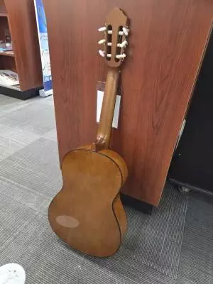 Yamaha 3/4 SIZE CLASSIC GUITAR 2