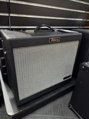 FENDER TONEMASTER FR-10 POWERED SPEAKER