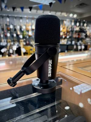 Store Special Product - Shure - MV7X
