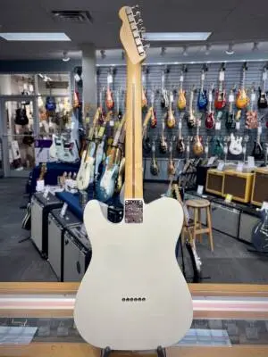 Fender - 017-6203-757 2