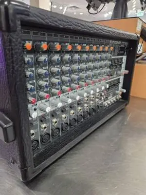 Behringer - PMP2000D 2
