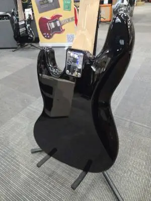 SQUIER PNML J BASS 54 MN GPG BLK 2