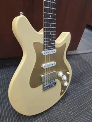 Eastman Guitars - FT-DC'62-DS 2