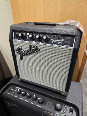 Fender Frontman 10G | Long & McQuade
