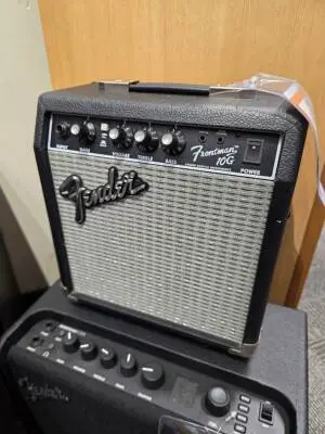 FENDER FRONTMAN 10G