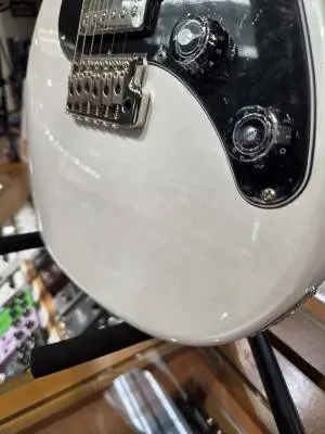 PRS SE STUDIO STANDARD RW PEARL WHITE W/GB 2