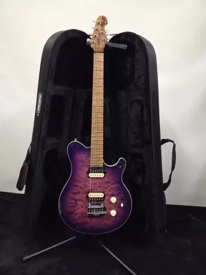 Ernie Ball Music Man - 320-WBQ-R1-00