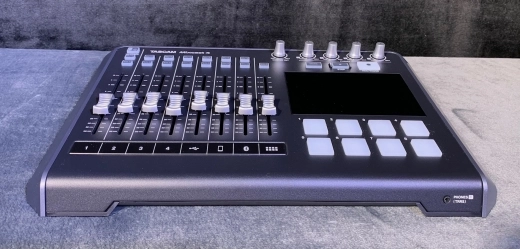 Tascam - MIXCAST 4 3