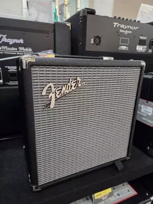 Fender - RUMBLE 15 V3