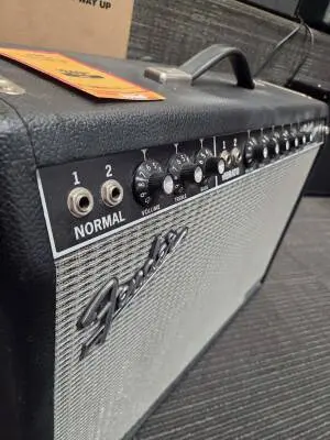 FENDER TONEMASTER DELUXE REVERB 2
