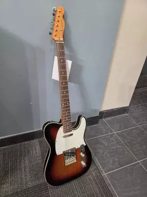 Squier CV BARITONE TELECASTER