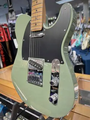 Fender - Limited Edition American Ultra II Telecaster, Roasted Maple Fingerboard - Antique Olive 2