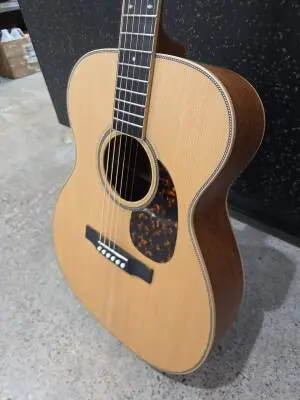 Larrivee - OM40 MH MT 2