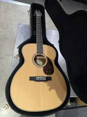 Larrivee - OM40 MH MT 2