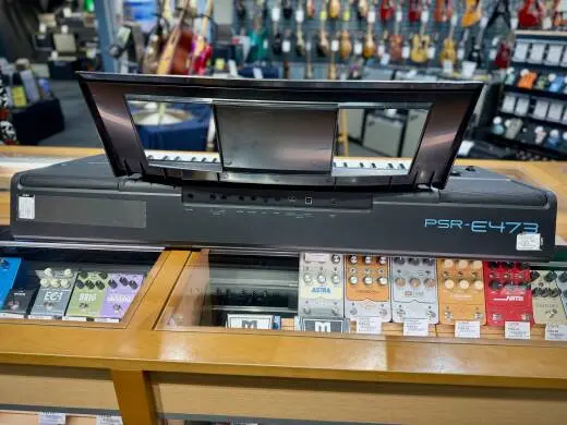 Yamaha - PSRE473 2