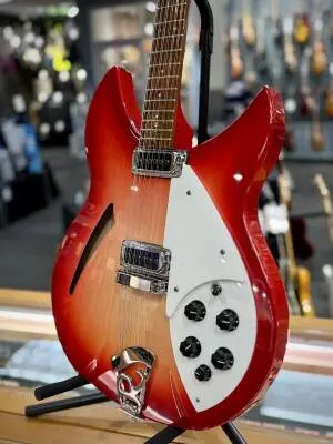 Rickenbacker - 330/12 FG 2