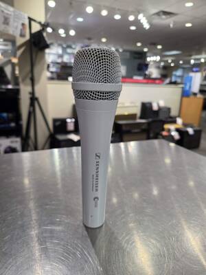 Gear Hunter | Sennheiser - E935 LIMITED ED