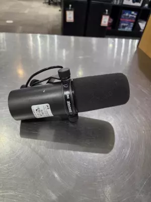 Shure - SM7B 3