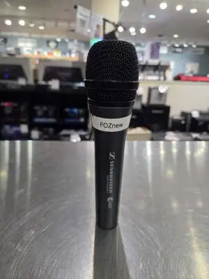 Sennheiser - E835