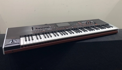 Korg PA4X-76 Arranger/Workstation 3