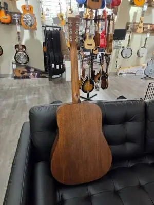 Martin Guitars - D-18 STREETLEG 2