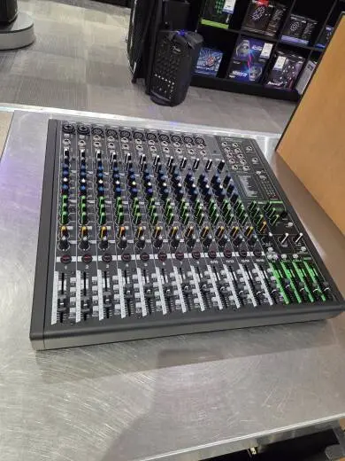 ProFX16v3 16-Channel 4 Bus Professional Effects Mixer with USB