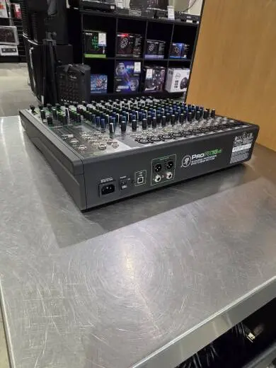 ProFX16v3 16-Channel 4 Bus Professional Effects Mixer with USB 2