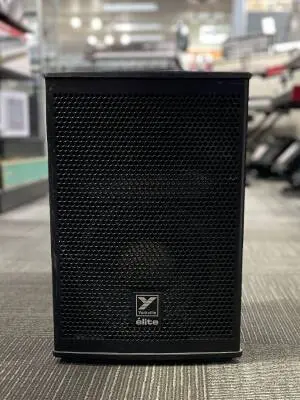 Yorkville Sound - Elite 600 Watt Program 10-Inch+Horn Active PA Cabinet