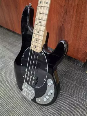 Sterling by Music Man - RAY4-BK-M1 2